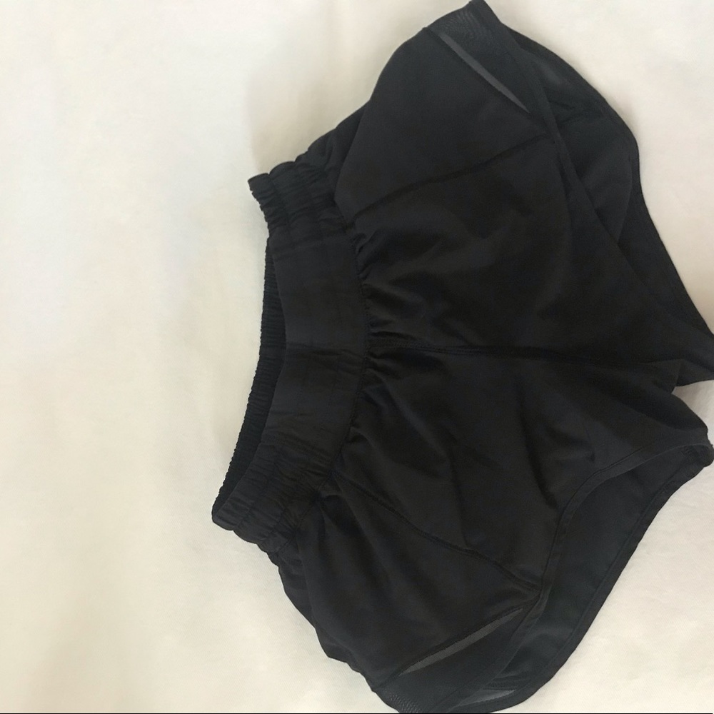 Black Lululemon Hotty Hot Shorts 2.5
